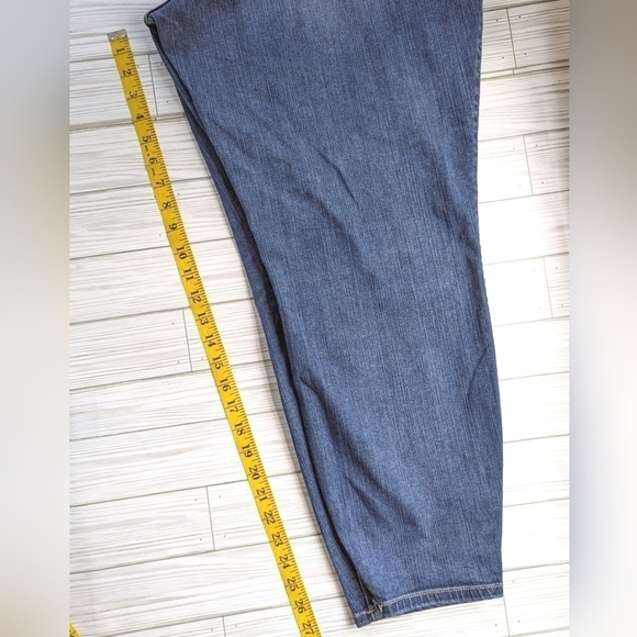 Torrid Premium Denim Ultra Skinny Jeans in Verona Blue Women's Size 26R - Picture 12 of 13